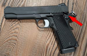 Should You Carry a Pistol With a Manual Safety or Without One?